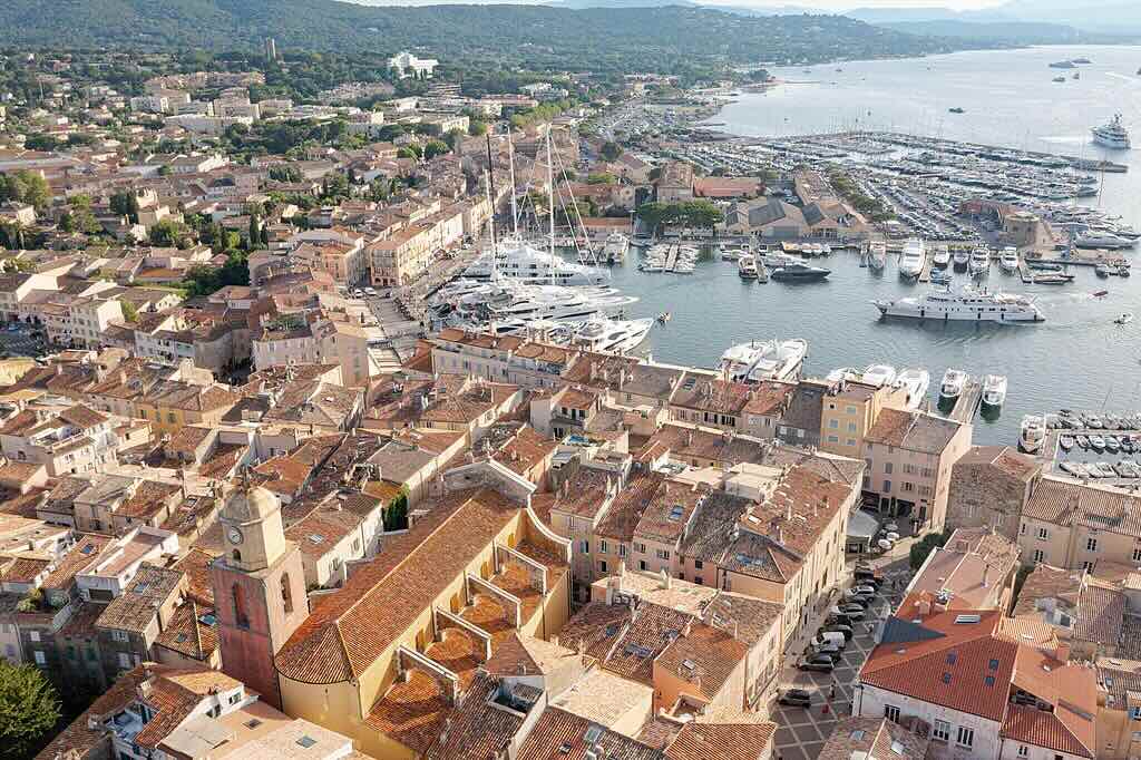Find Luxury Villas and Apartments for Sale in Saint Tropez | Premium Real Estate Portal