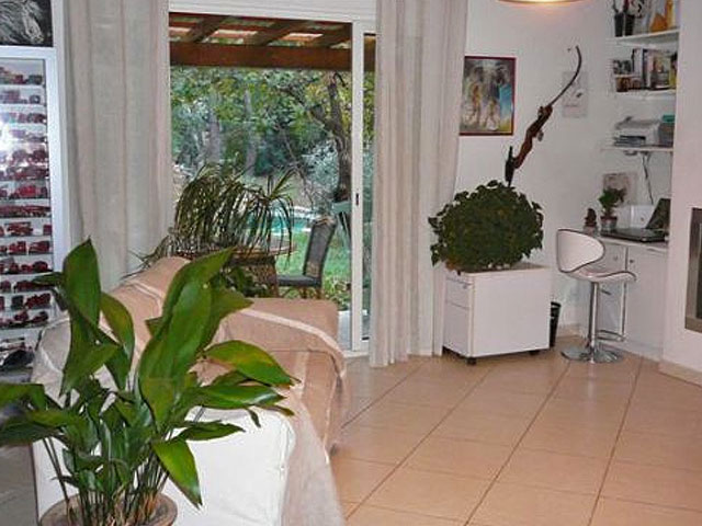 5 slaapkamer Bed en Breakfast, bungalow, te koop in Montauroux, chambre dhote, aanbod, kopen, zuid frankrijk, gerenoveerd, grote tuin, vrij gelegen, makelaar