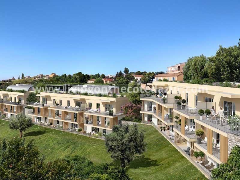 Zeezicht voor iedereen in de heuvels van Nice Saint Pancrace Zeezicht voor iedereen in de heuvels van Nice Saint Pancrace